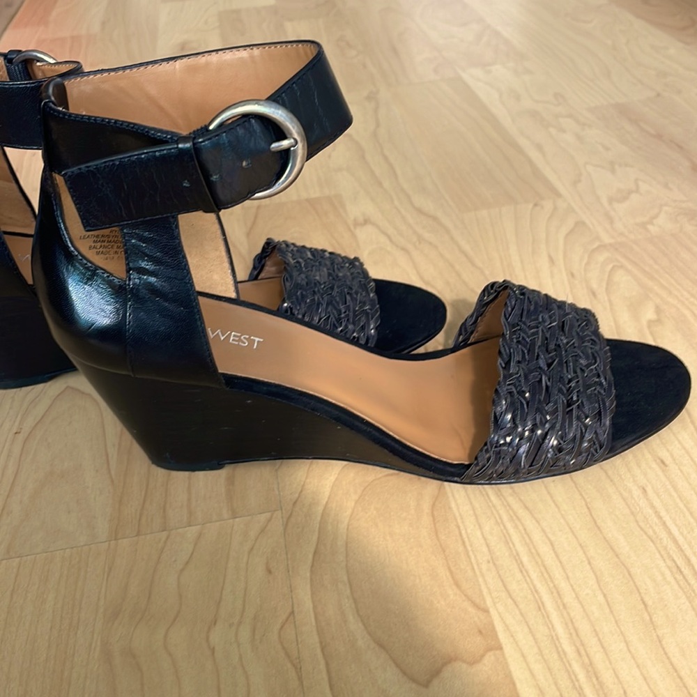 Black sandal - Picture 3 of 4